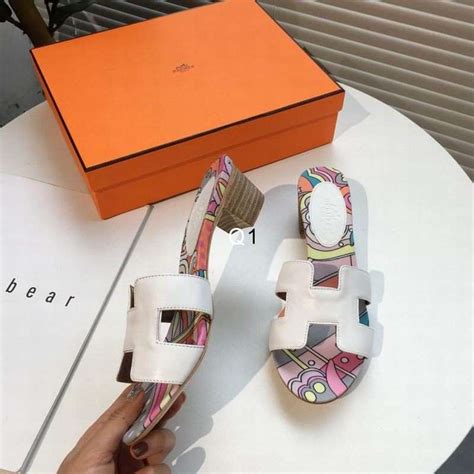 prix chaussures hermes femme|Paris .